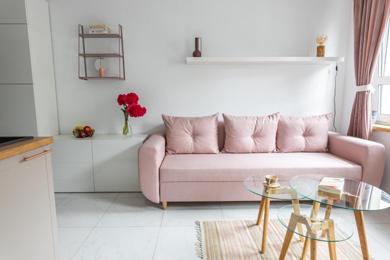 Moveen! Wynajem Apartamentow We Wroclawiu! 10 Minut Od Centrum Esterno foto