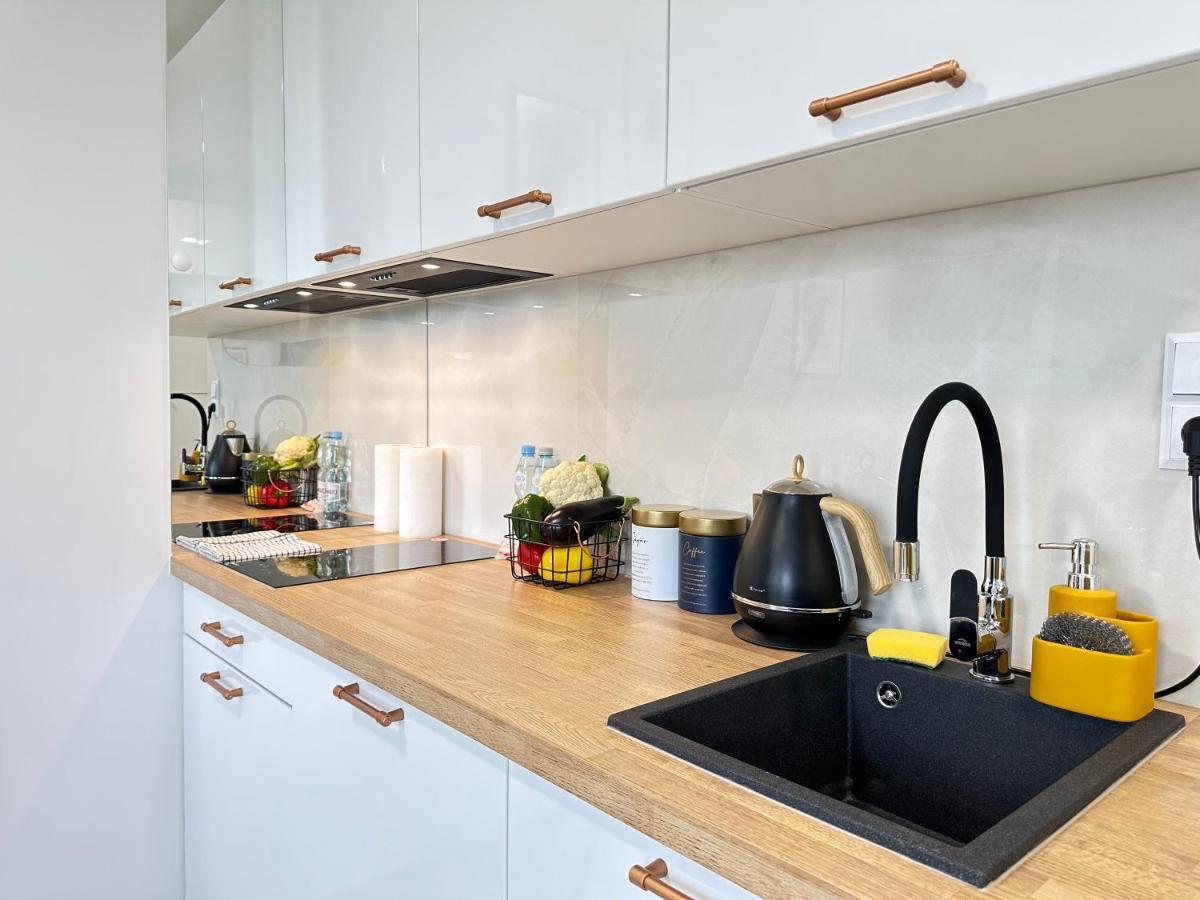 Moveen! Wynajem Apartamentow We Wroclawiu! 10 Minut Od Centrum Esterno foto