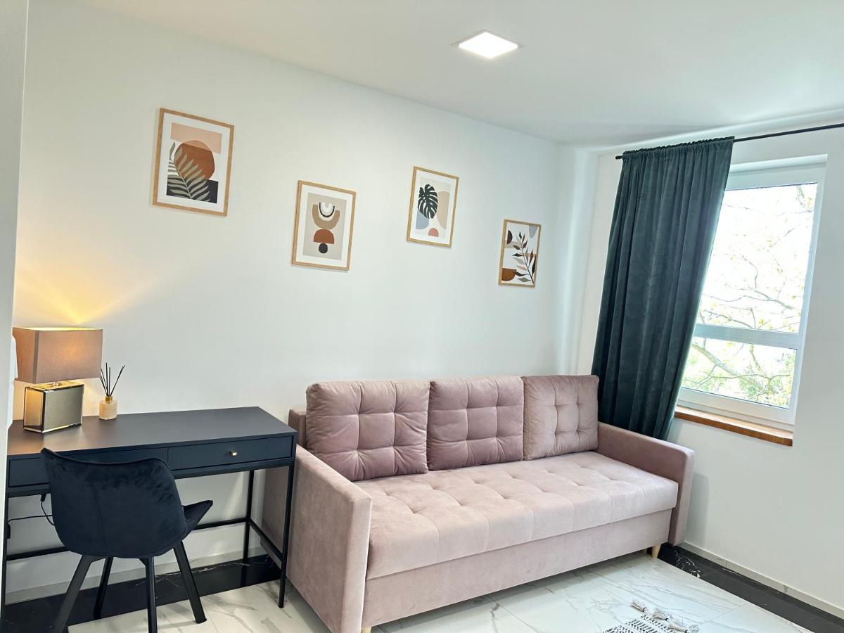 Moveen! Wynajem Apartamentow We Wroclawiu! 10 Minut Od Centrum Esterno foto