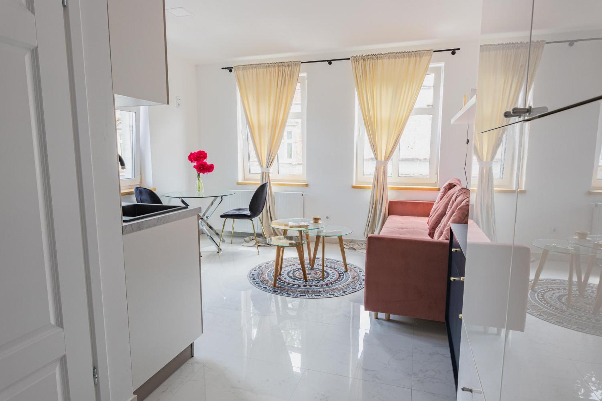 Moveen! Wynajem Apartamentow We Wroclawiu! 10 Minut Od Centrum Esterno foto